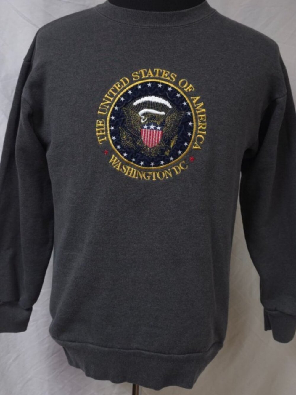 American Knitwear Washington DC United States of America Sweatshirt Large Grey